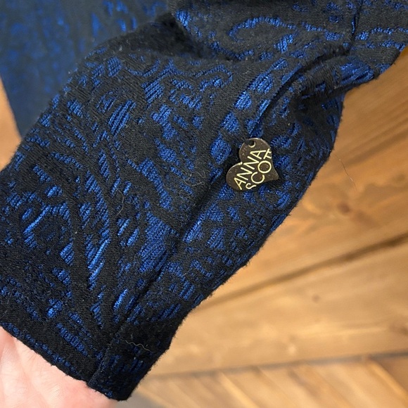 Anna Scott Elegant Black and Blue Lace Overlay Patterned Dress - Picture 6 of 6